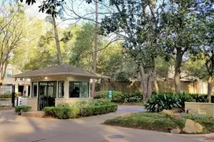 201 Vanderpool Ln, Houston, TX 77024 - Photo 33