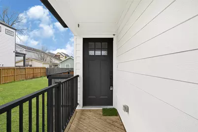 3513 Omega Street, Houston, TX 77022 - Photo 5