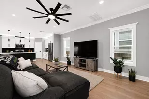 3513 Omega St, Houston, TX 77022 - Photo 5