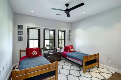 9 Upperway Lane, Houston, TX 77056 - Photo 23