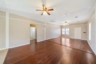 709 E 26th Street, Houston, TX 77009 - Photo 9