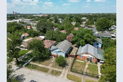 1419 Lombardy Street, Houston, TX 77023 - Photo 31