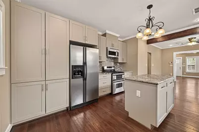 1419 Lombardy Street, Houston, TX 77023 - Photo 11