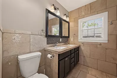 1419 Lombardy Street, Houston, TX 77023 - Photo 15