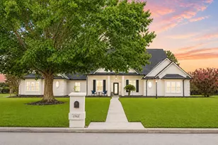 1 Lake Estates Ct, Montgomery, TX 77356 - Photo 1