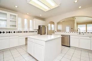 5718 Sapphire Bay Ct, Sugar Land, TX 77479 - Photo 23