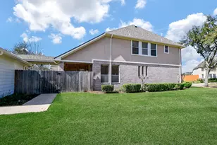 5718 Sapphire Bay Ct, Sugar Land, TX 77479 - Photo 45