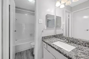 18519 Egret Bay Blvd, Webster, TX 77058 - Photo 9
