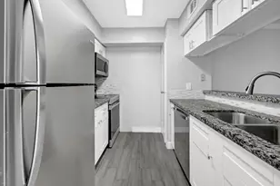 18519 Egret Bay Blvd, Webster, TX 77058 - Photo 5