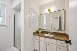 5918 Dumfries Dr, Houston, TX 77096 - Photo 13