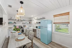 3101 Kleinmann Ave, Galveston, TX 77551 - Photo 7