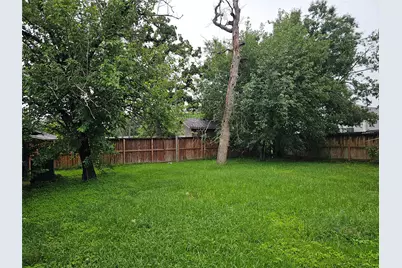 9210 Homewood Lane, Houston, TX 77078 - Photo 11