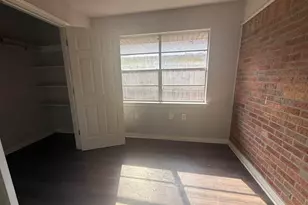 701 Sherrill St, Orange, TX 77630 - Photo 9