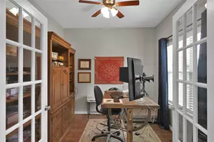 592 Mosswood Dr, Conroe, TX 77302 - Photo 3