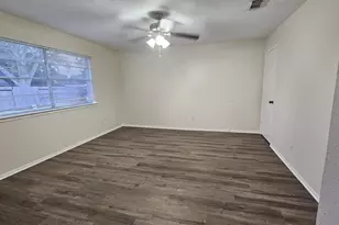 10303 Old Towne Ln, Sugar Land, TX 77498 - Photo 19