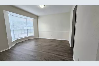 10303 Old Towne Lane, Sugar Land, TX 77498 - Photo 11