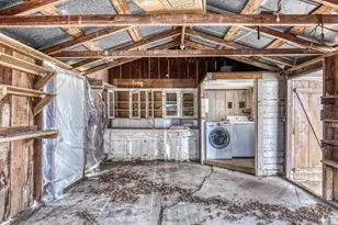 404 W Main St, Bellville, TX 77418 - Photo 29