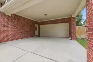 18723 Hickory Ashe Dr, Humble, TX 77346 - Photo 3
