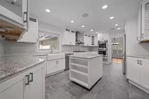 4702 Bayou Vista Dr, Houston, TX 77091 - Photo 27