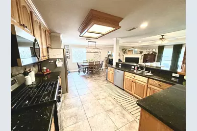 301 Friends Knoll Lane, Friendswood, TX 77546 - Photo 7