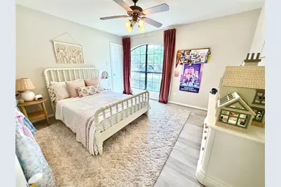 301 Friends Knoll Lane, Friendswood, TX 77546 - Photo 13
