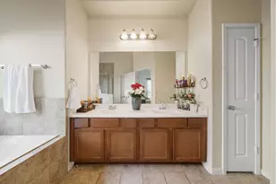 10518 Sun River Falls Dr, Humble, TX 77396 - Photo 13