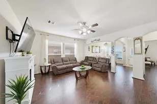 10518 Sun River Falls Dr, Humble, TX 77396 - Photo 7