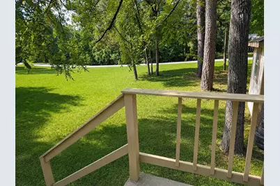 120 Acorn, Livingston, TX 77351 - Photo 3