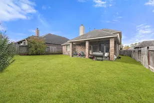 111 Quail Meadow Dr, Conroe, TX 77384 - Photo 11