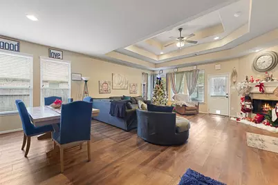 111 Quail Meadow Drive, Conroe, TX 77384 - Photo 5