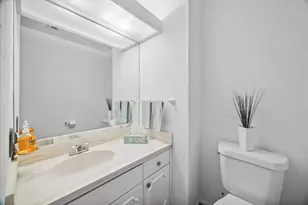 5815 Lynbrook Dr, Houston, TX 77057 - Photo 11