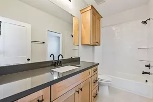 2519 S Houston Ave, Pearland, TX 77581 - Photo 29