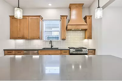 2519 S Houston Avenue, Pearland, TX 77581 - Photo 11
