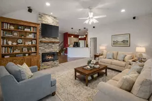 2434 Pebblebrook Cir, Conroe, TX 77384 - Photo 11