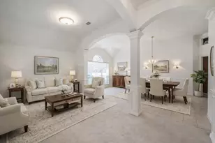 2434 Pebblebrook Cir, Conroe, TX 77384 - Photo 3