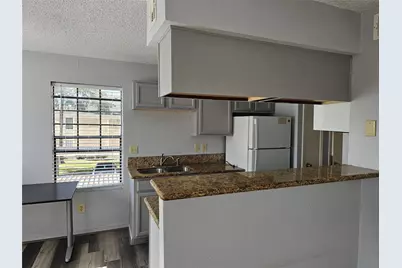 2750 Holly Hall Street #702, Houston, TX 77054 - Photo 7