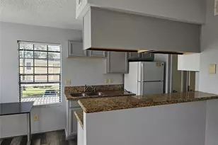 2750 Holly Hall St, Houston, TX 77054 - Photo 7