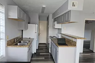 2750 Holly Hall St, Houston, TX 77054 - Photo 5