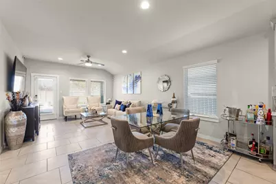 7526 Highland Chase Drive, Richmond, TX 77407 - Photo 11