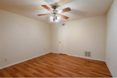 138 Summer Place #C, Huntsville, TX 77340 - Photo 13