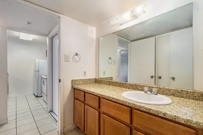 3045 Walnut Bend Lane #33, Houston, TX 77042 - Photo 11