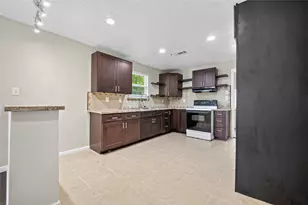 3421 Columbia St, Houston, TX 77018 - Photo 13