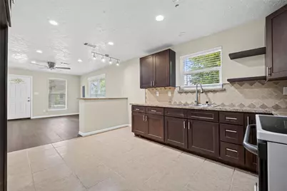 3421 Columbia Street, Houston, TX 77018 - Photo 9