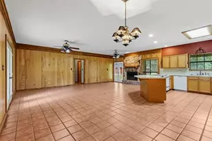 11260 Fm 421 Rd, Kountze, TX 77625 - Photo 13
