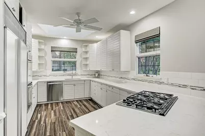 15807 Fleetwood Oaks Drive, Houston, TX 77079 - Photo 15