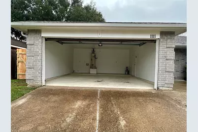1111 E Brompton Drive, Pearland, TX 77584 - Photo 3