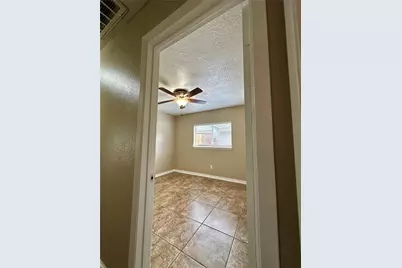 1111 E Brompton Drive, Pearland, TX 77584 - Photo 21