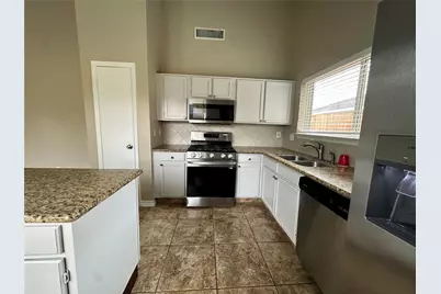 1111 E Brompton Drive, Pearland, TX 77584 - Photo 7