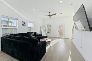 3034 Gray St, Houston, TX 77004 - Photo 7