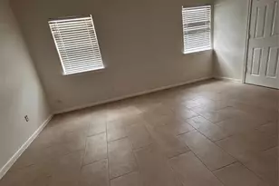 6839 Larkstone St, Houston, TX 77028 - Photo 11